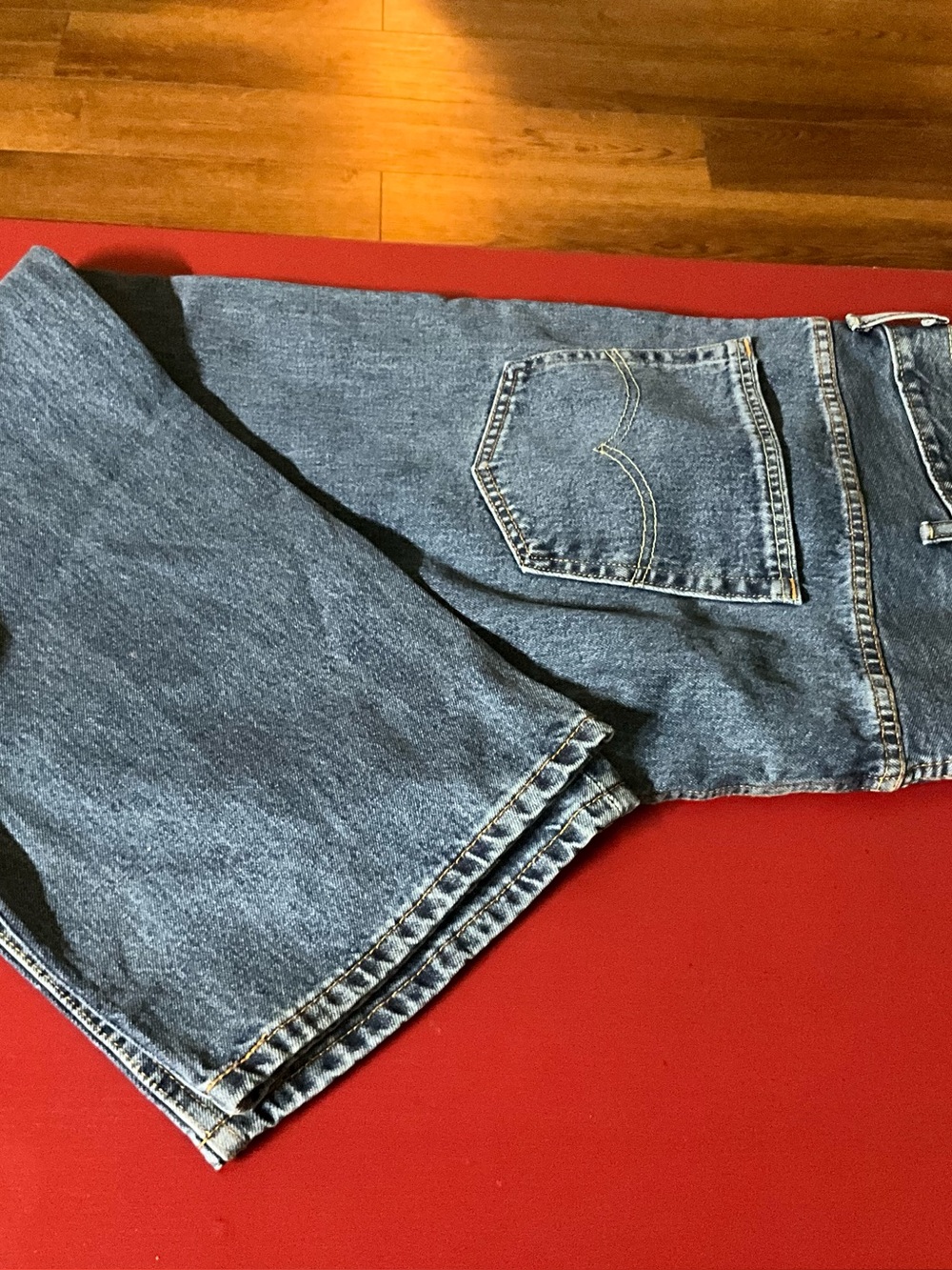 52x30 men’s 550 Levi’s